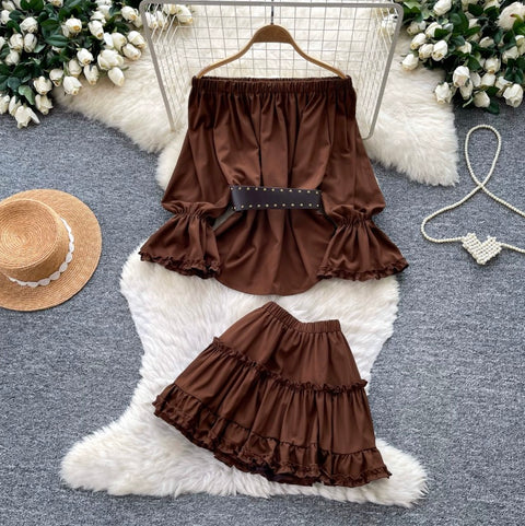 Off-shoulder Top & Pleated Skirt 2Pcs