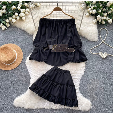 Off-shoulder Top & Pleated Skirt 2Pcs