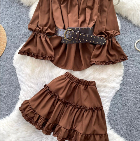 Off-shoulder Top & Pleated Skirt 2Pcs