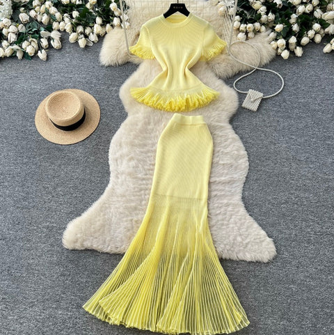 Ruffled Knitwear & Slim Skirt 2Pcs
