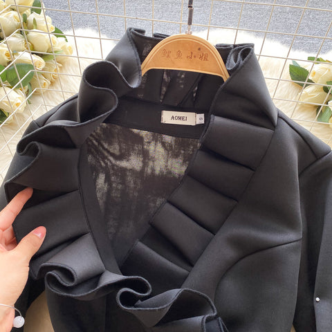 Elegant Ruffled Margin Black Blazer