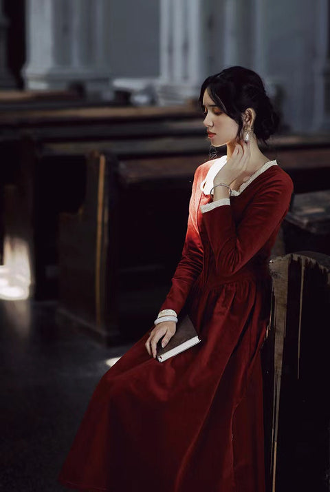 Elegant Lace Trim Victorian Dress