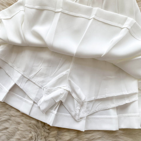 Crew Neck Vest & Pleated Skirt 2Pcs
