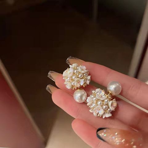 French Retro Pearl Flowers Earrings