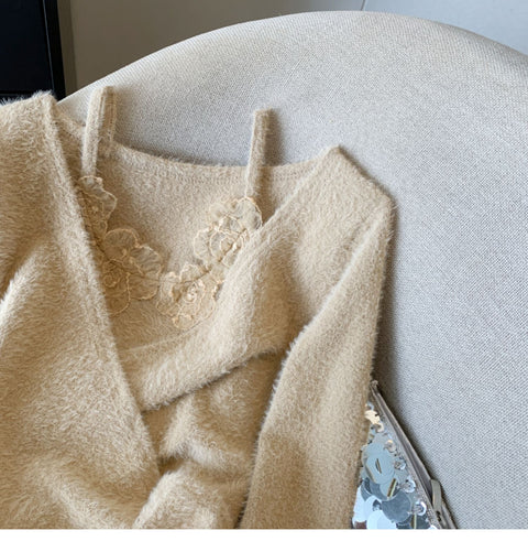 Faux Two-pieces Lace Floral Knitwear