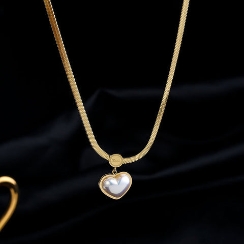 Sweet Heart Simple Collarbone Chain