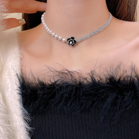 Camellia Asymmetric Design Collarbone Chain