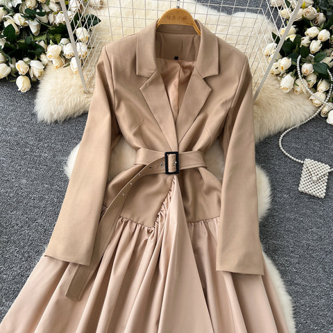 Suit Collar V-neck Pleated Dress