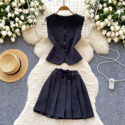 Crew Neck Vest & Pleated Skirt 2Pcs