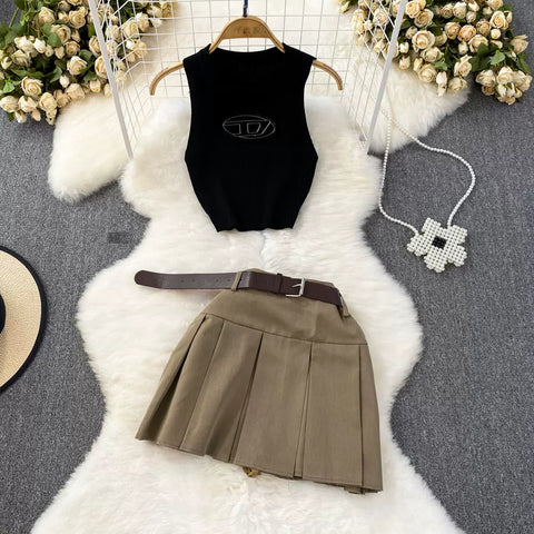 Hollowed Knitwear&Pleated Skirt 2Pcs