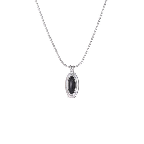 Simple Oval Black Onyx White Shell Necklace