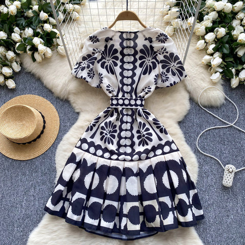 High-end Pattern Printed Lace-up Dress