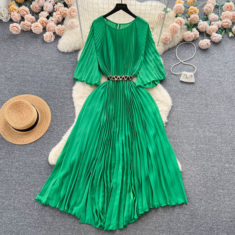 Elegant Round Collar Pleated Dress