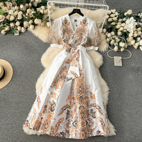 Courtly Puffy Sleeve Floral Dress