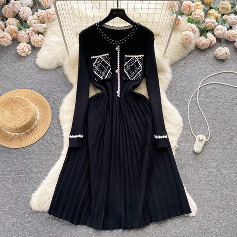 Round Collar Pleated Knitted Dress