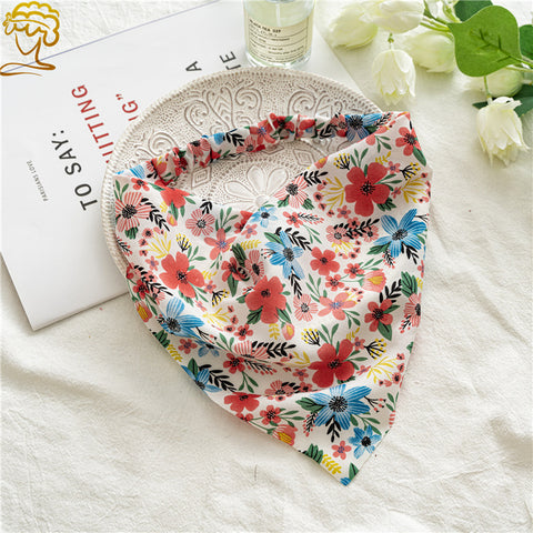 Pastoral Style Floral Triangle Kerchief