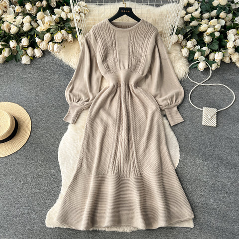 Round Collar Puffy Sleeve Knitted Dress