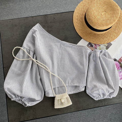 Raglan Neckline Puff Sleeves Top