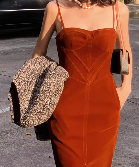 Backless Slimming Hip-wrapping Dress