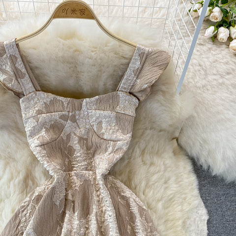 Jacquard Dress With Square Collar And Waist