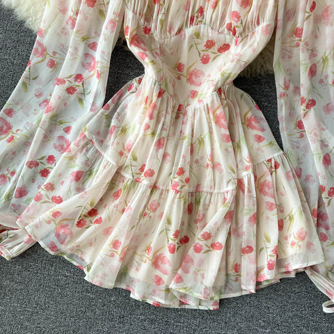 Dress With Bubble Sleeves And Square Collar