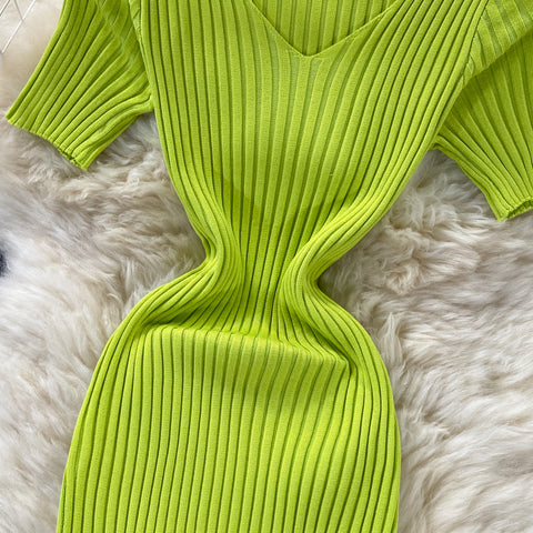 Solid Color V-neck Knitted Dress