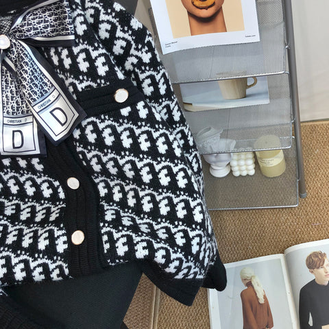 Casual Mixed Pattern Knitted Cardigan