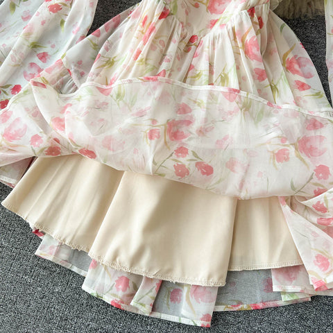 Dress With Bubble Sleeves And Square Collar