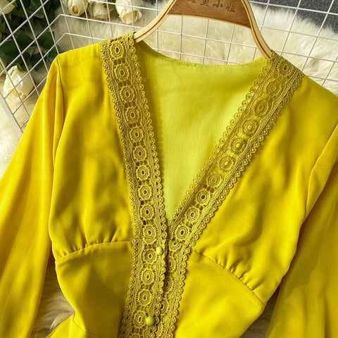 Courtly Lace Trim Single-breasted Dress