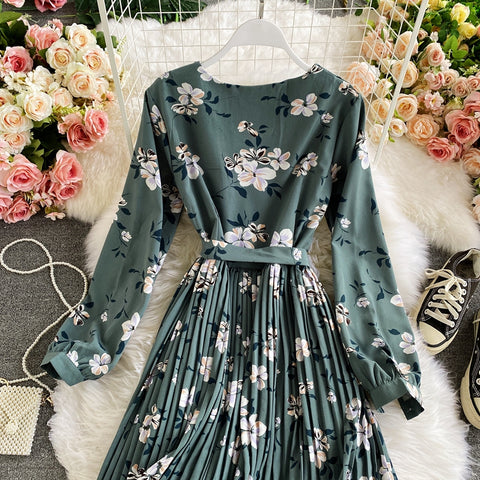 Floral Lace Patchwork Pleated Dress