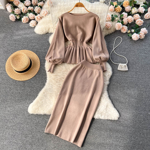 Ruffled Top & Hip-wrapping Skirt 2Pcs Set