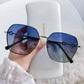 Sunglasses With Hollow-out Mirror Legs