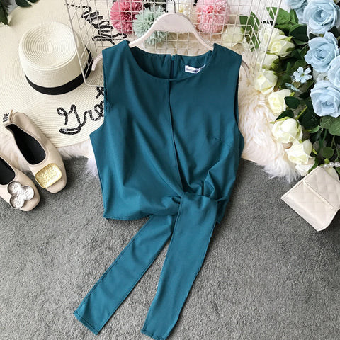 Solid Colour Round-neck Sleeveless Top