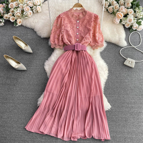 Round-neck Lace Patchwork Pleated Dress